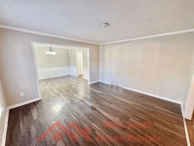 Photo - 6843 Amersham Dr