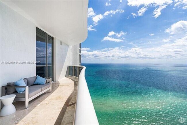 Building Photo - 16001 Collins Ave Unit 16001 Collins Ave appt 3002 Rental