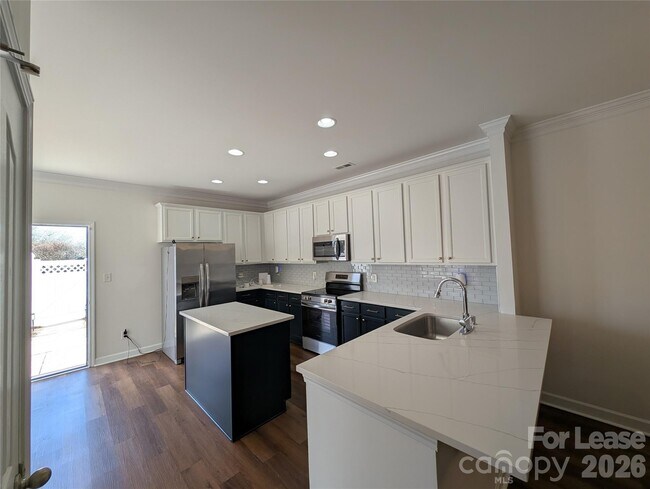 Photo - 5133 Prosperity Church Rd