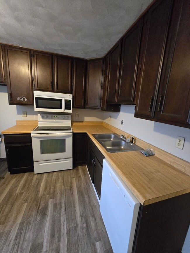 Photo - 5201 S Brooks Dr Unit C