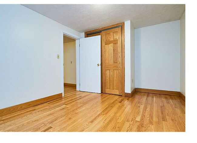 Photo - 39 Charles St