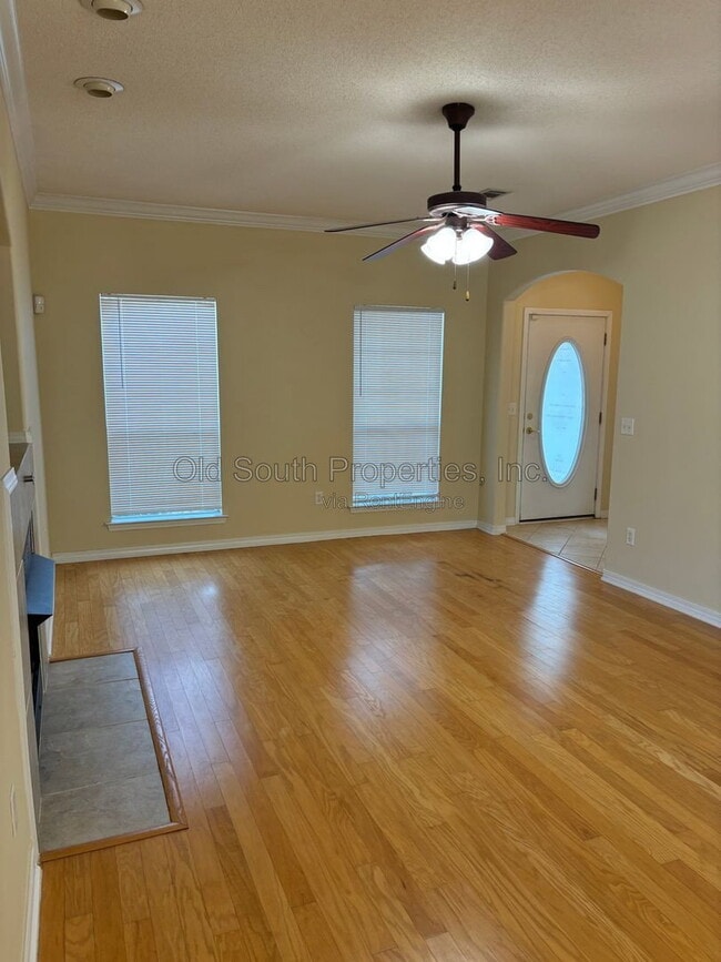 Photo - 1406 E Scott St