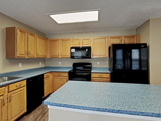 Photo - 10099 Weeping Cherry Dr