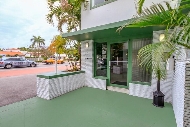 Photo - 1346 Alton Rd Unidad B4