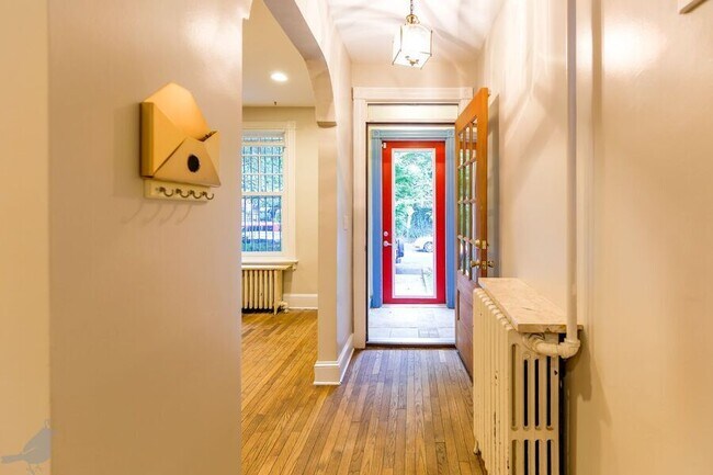 Photo - 337 14th St NE