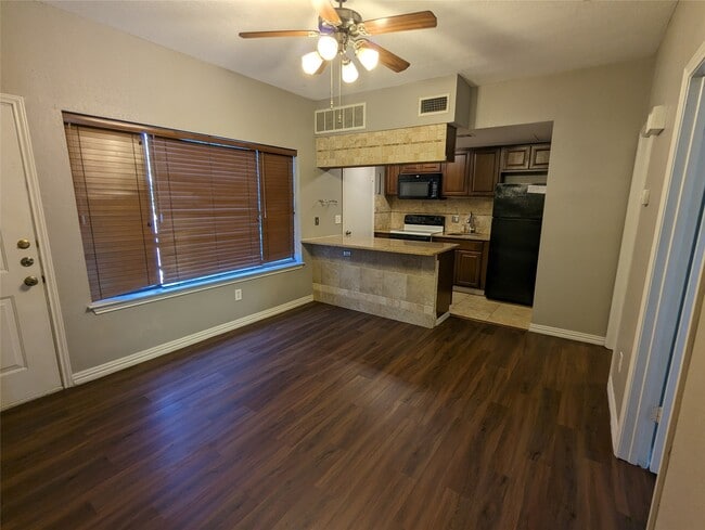 Photo - 601 Nelray Blvd Unit 3