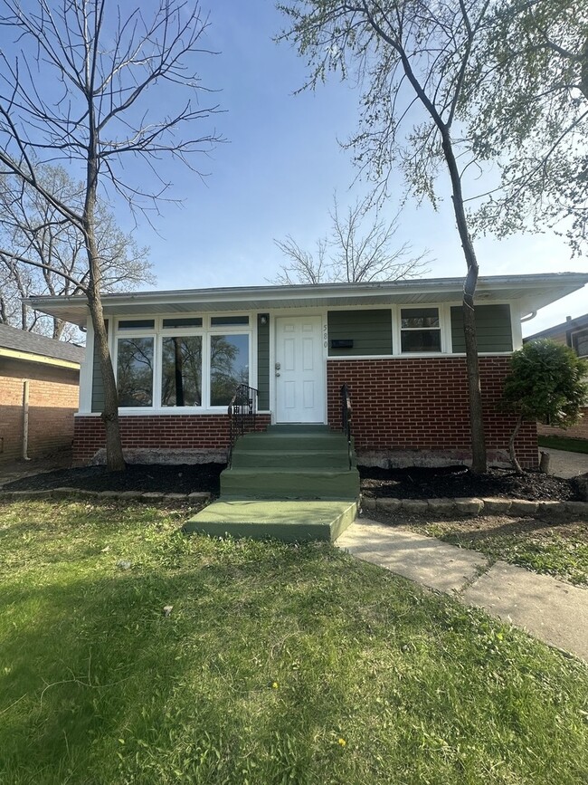 Photo - 580 W 16th St House