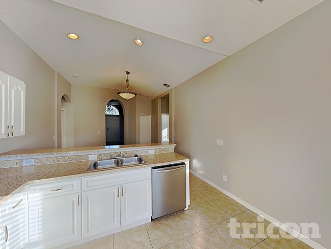 Photo - 13305 Silvercreek Dr