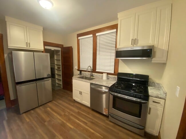 Photo - 261 Orchard St