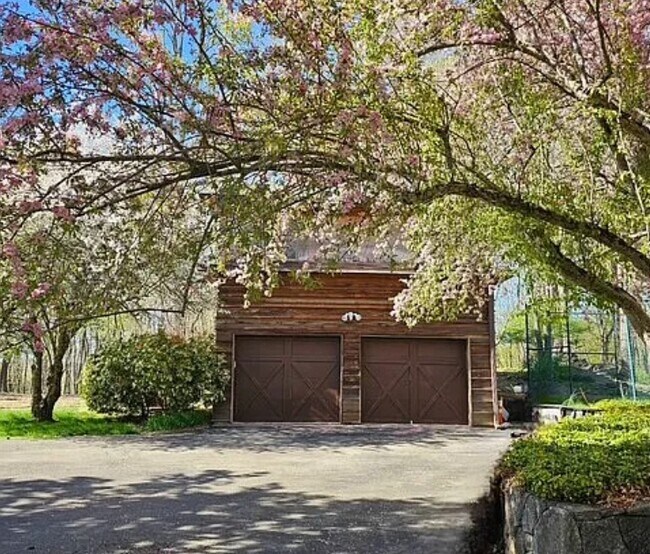 Bedford Cottage