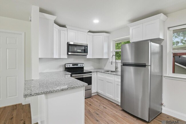 Photo - 210 Centerville St NE Unidad 1