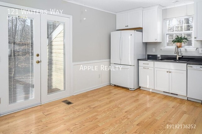 Photo - 121 Waiters Way