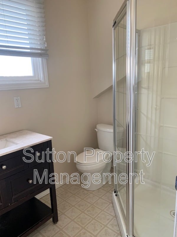 Photo - 10120-10103 103 Ave