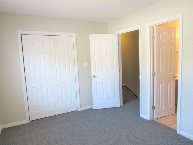 Photo - 2 Br 3 BA Townhouse Hunters Creek