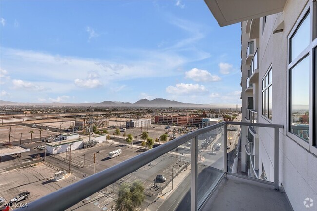 Building Photo - 150 S Las Vegas Blvd Unit 1005 Rental