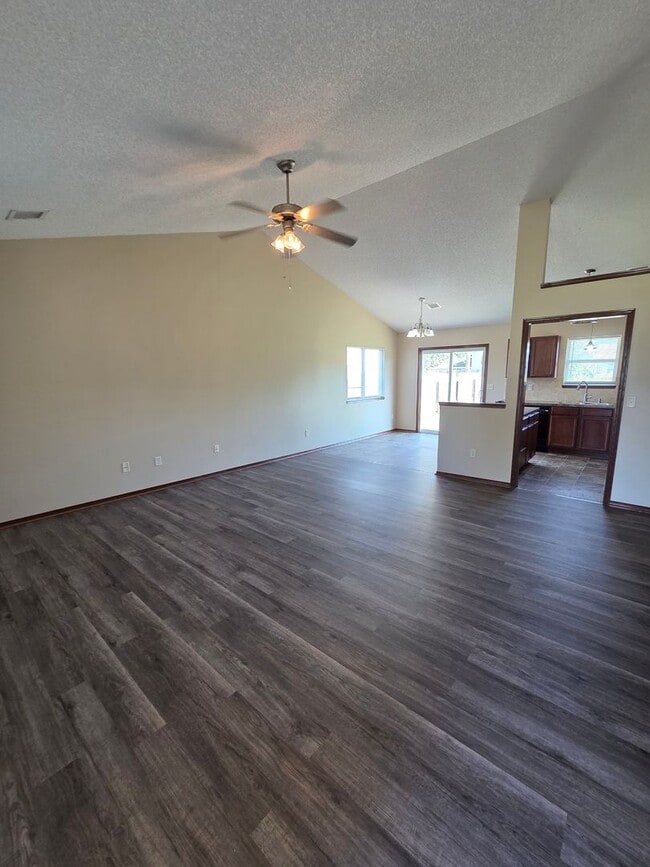 Photo - 1230 W 43rd St S