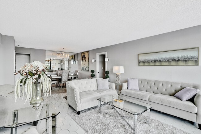 Building Photo - 3701 N Country Club Dr Unit 605