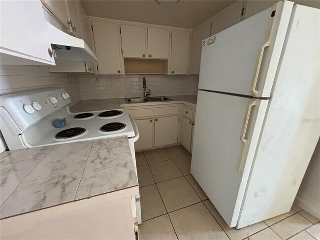 Photo - 1008 Pinellas St Unit 9
