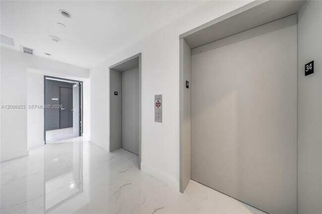 Photo - 700 NE 24th St Unit 3402