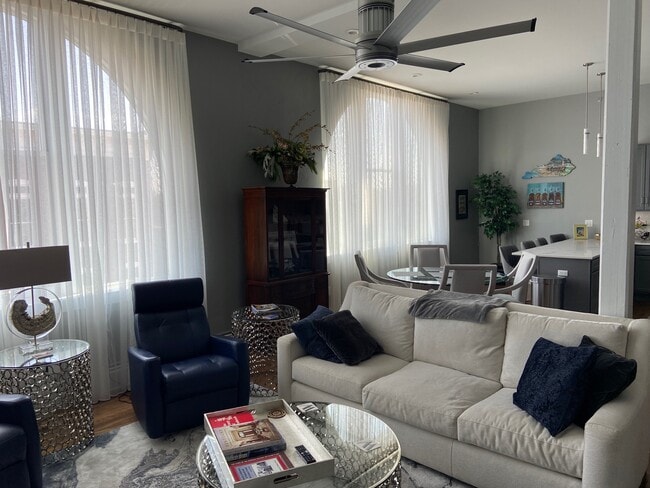 Photo - The W on Broadway