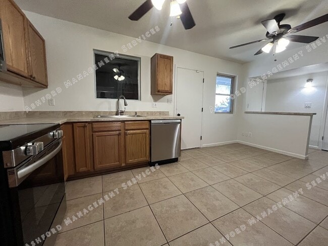 Photo - BEAUTIFUL 3 BEDROOM 2 BATHROOM HOME IN NORTH PHOENIX