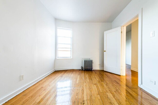 8200 S Ingleside
