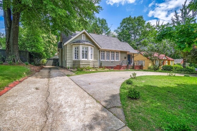 Photo - 1253 Magnolia Curve