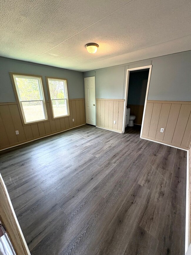 Photo - 376 Maranatha Rd