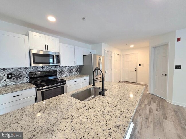 Photo - 9720 Lake Point Ct Unidad 101