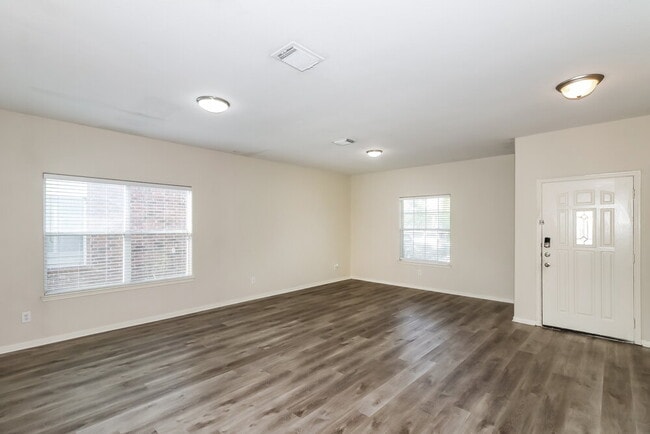 Photo - 2723 Durham Chase Ln