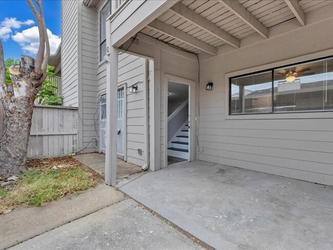 Photo - 9519 Pagewood Ln Unit 9519