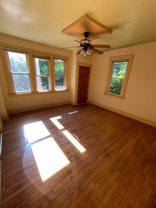 Photo - **First month rent half off** Unit Rear Cottage Upper