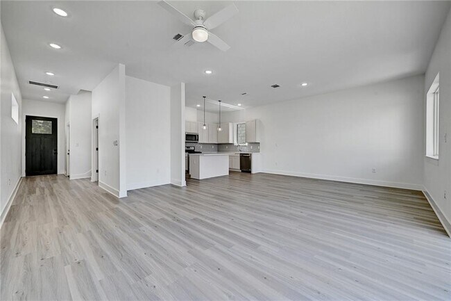 Photo - 2305 Century Tree Cv