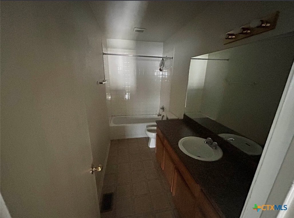 Photo - 1010 Lansberry Ct Unidad C