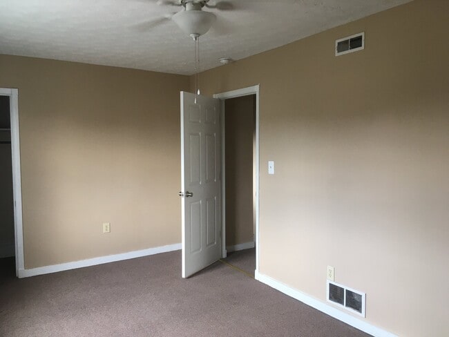 Photo - 657 Marion Ct