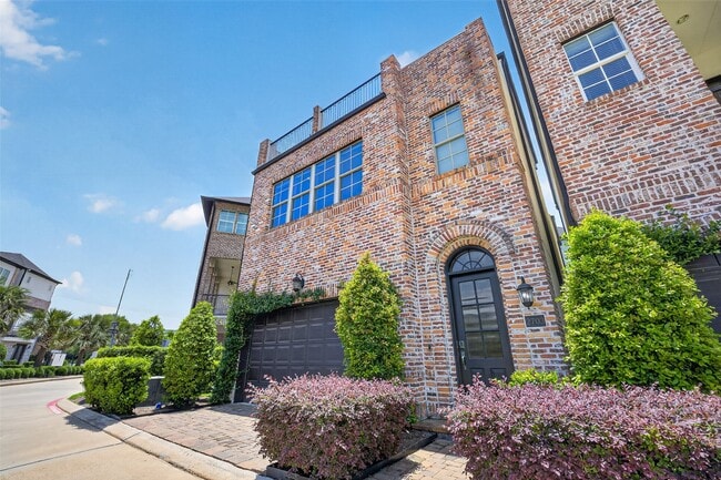 Photo - 2703 Kinsley Oaks Dr