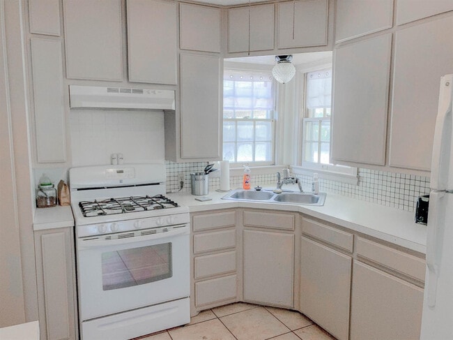 Photo - 2401 26th St