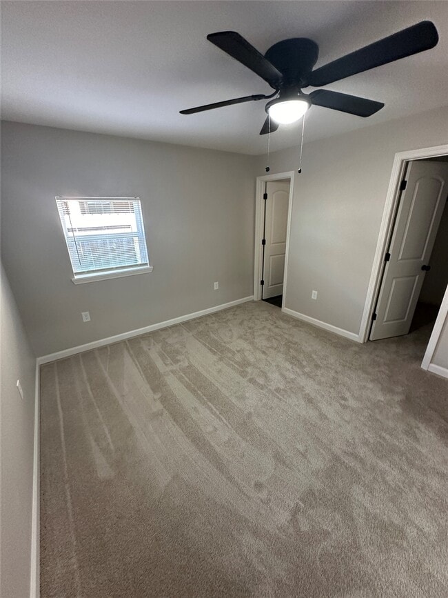 Photo - 1041 Evanston St