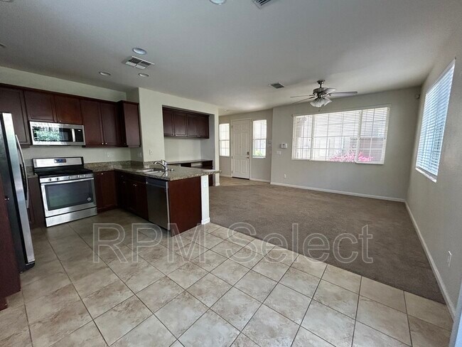 Photo - 1208 Impressionist Loop