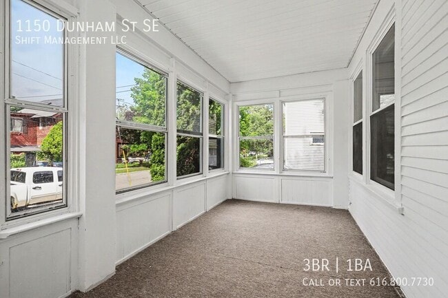 Photo - 1150 Dunham St SE