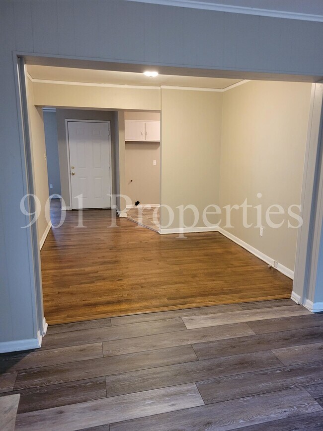 Photo - 1730 Capri Rd