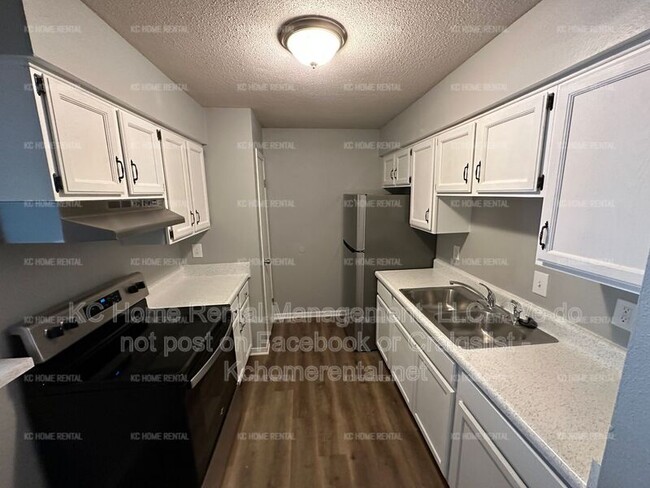 Photo - 551 N Somerset Terrace