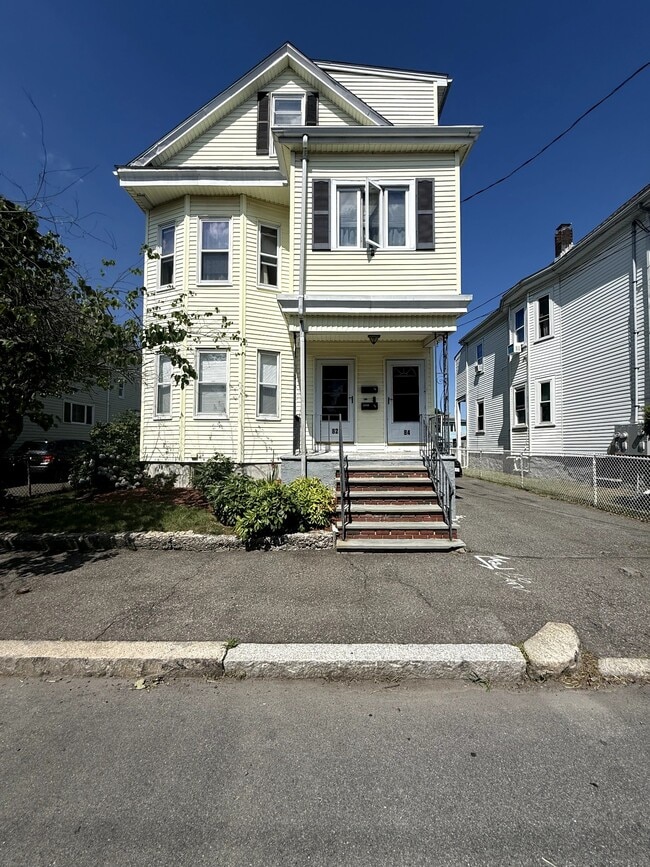 Photo - 82 Suffolk St Unit Newly Renovated 2BR