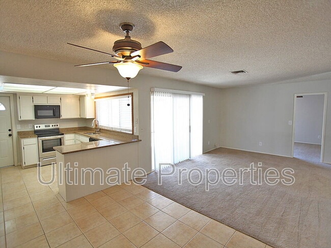 Photo - 8445 N 47th Dr