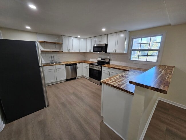 Photo - 203 17th St Unidad 203 17th Street