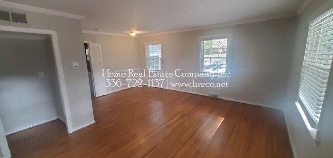 Photo - 520 Lester Ln