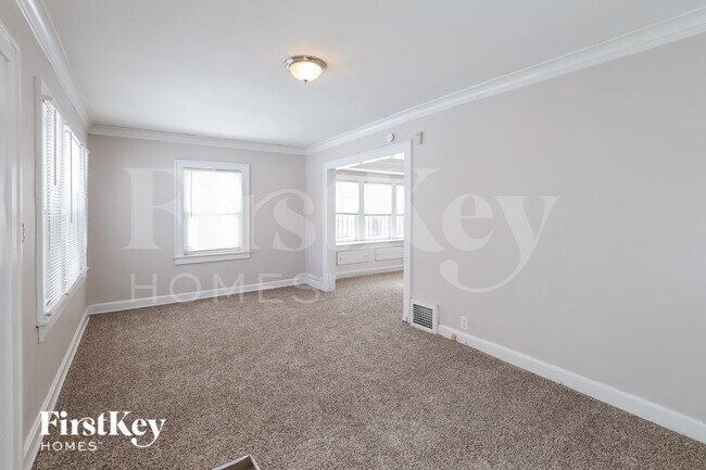 Photo - 5004 Michigan Ave