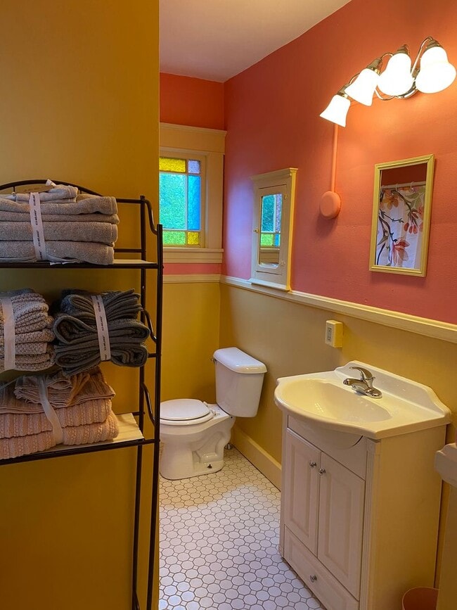 Photo - 118 Elm St Unit 118 Elm Street- Apartment