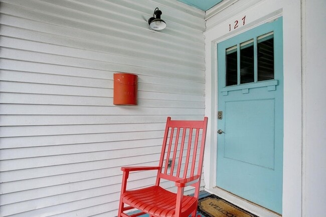 Photo - 127 Payne St