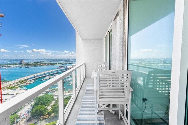 Building Photo - 244 Biscayne Blvd Unit 3506 Rental